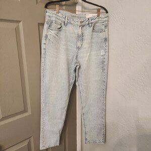 NWT Strigid Mom Jean